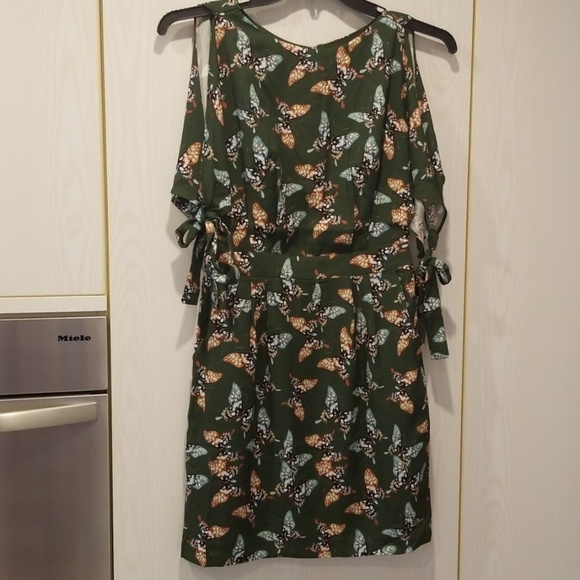 💕ADELYN RAE💕 Butterfly Print Cold Shoulder Sheath Dress Olive Green Small S - Picture 6 of 11